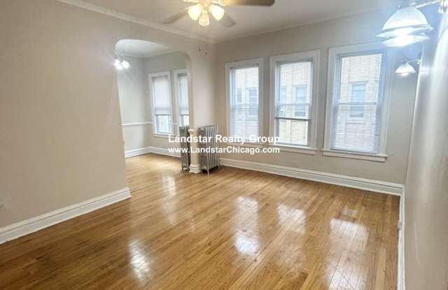 4931 North Whipple photos photos