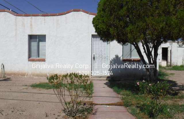 UNIQUE 1 Bedroom House for Rent * MOVE-IN SPECIAL! *  (St. Mary's/Grande) Gallery 1