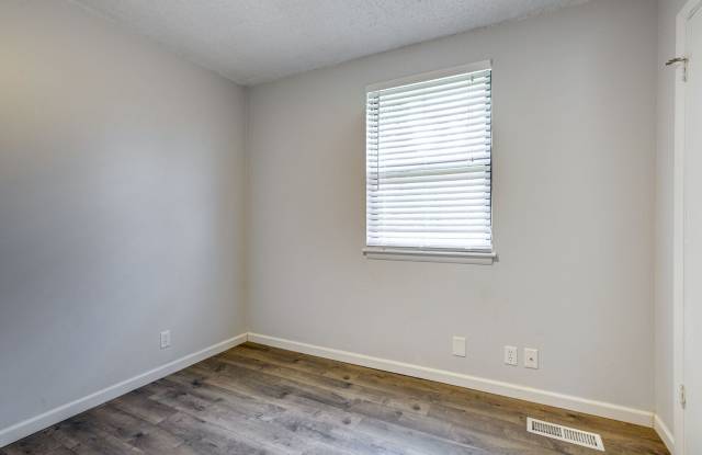 Newly Updated Home Just Minutes From Downtown Nashville photos photos