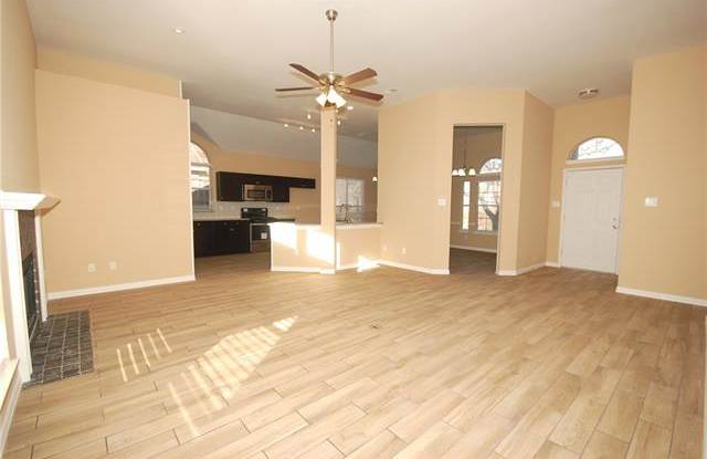 1617 Rancho Drive Gallery 2