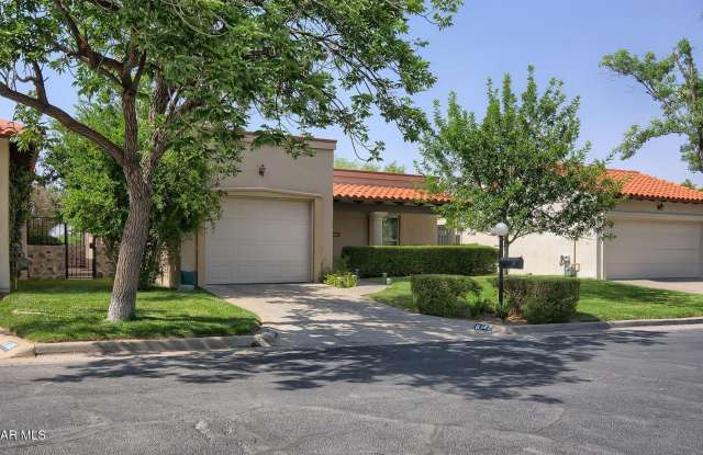 6167 LOS FELINOS Circle photos photos