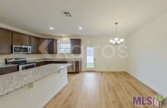 111 TEDDY LN Gallery 3