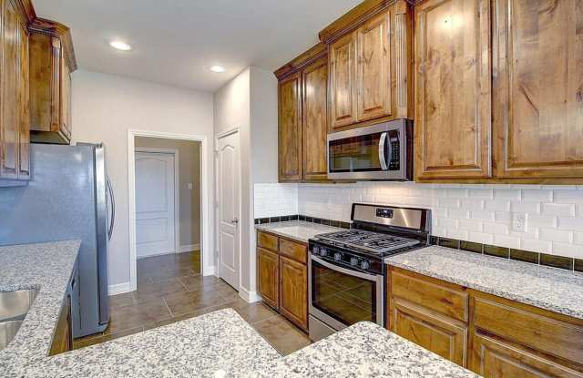 7530 Sable Creek - 4/bed 2/bath - $2,295/month photos photos