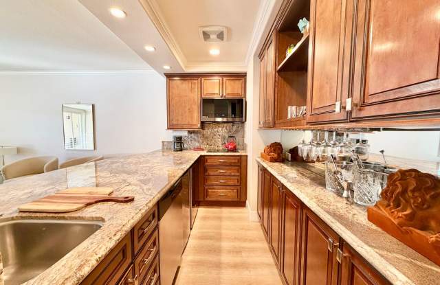 AVAILABLE NOW! GORGEOUS Furnished Studio Apartment in Palm Desert! Gallery 4