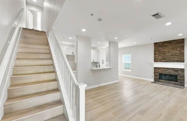 Beautifully Remodeled 3-Bedroom Home Minutes from Loma Linda University Gallery 3