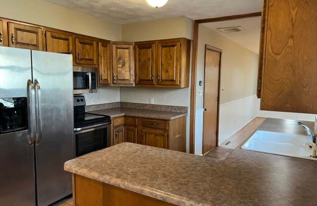 3 Bedroom 2 Bathroom in Brentwood! photos photos 3 Bedroom 2 Bathroom in Brentwood! photos photos