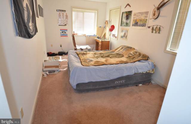 5929 EVERGREEN TRAIL Gallery 4
