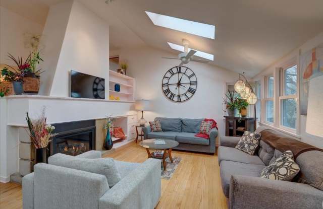 110 Vaughn Court Gallery 4