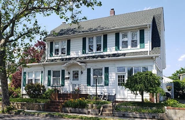 137 Stockton Avenue - 137 Stockton Avenue, Ocean Grove, NJ 07756