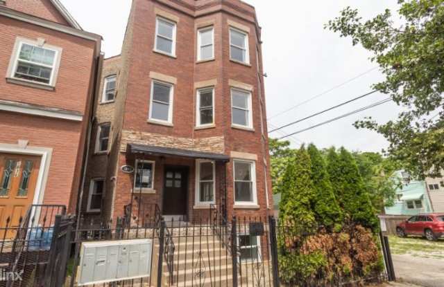 1840 North St Louis Ave., #1 Gallery 3