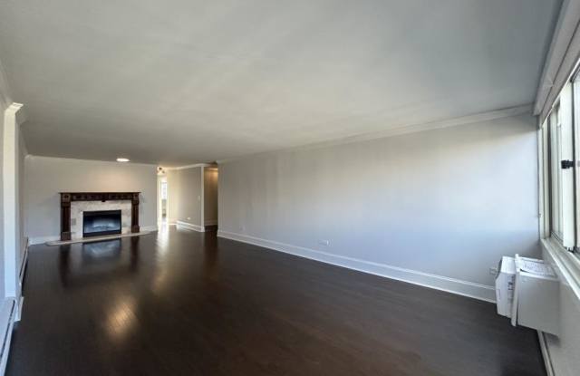 1344 North DEARBORN photos photos