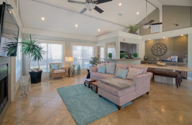 Woodchase Apartments Gallery 4