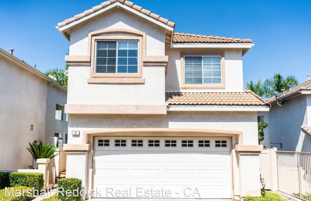 5 Montreal - 5 Montreal, Aliso Viejo, CA 92656