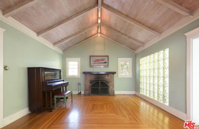 526 ASHLAND AVE - 526 Ashland Avenue, Santa Monica, CA 90405