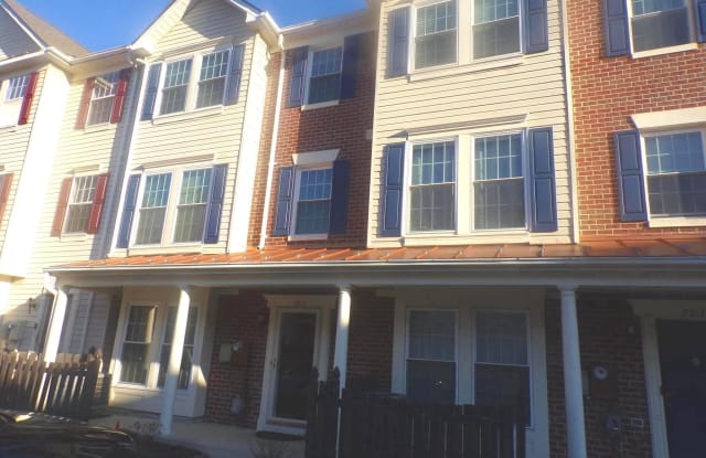 9211 DEER CROSSING - 9211 Deer Crossing, Laurel Hill, VA 22079