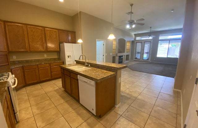 13510 W Avalon Dr Gallery 3