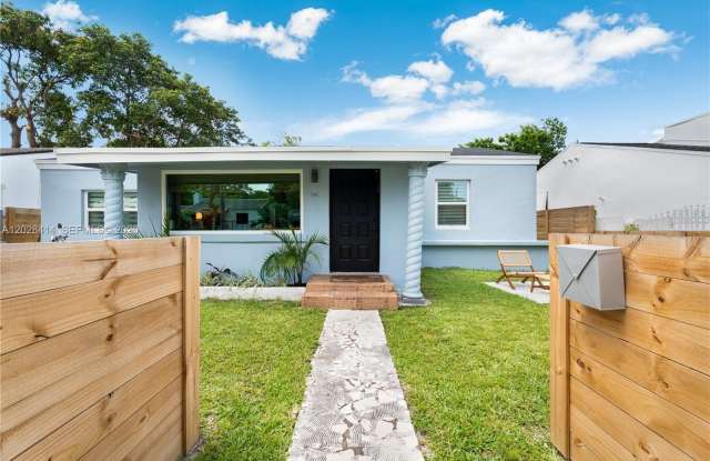 541 NW 49th St photos photos
