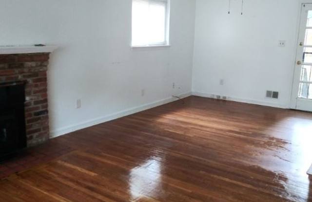 7911 Vernon Drive Gallery 2