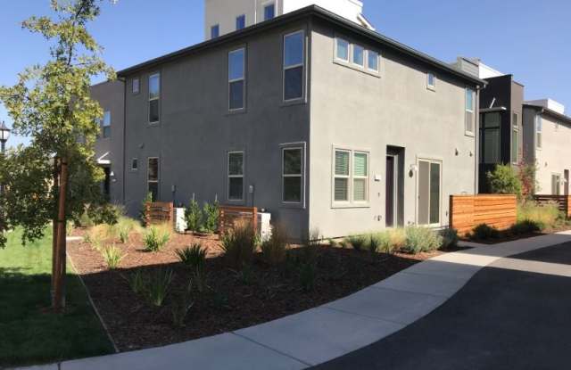 141 Log Pond Ln - 141 Log Pond Ln, Sacramento, CA 95818