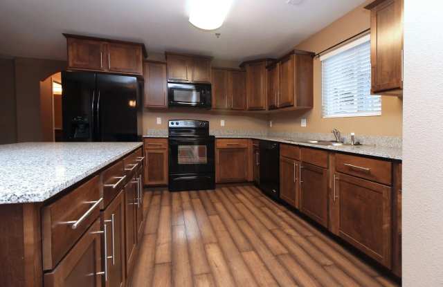 Bridgeview Bay Condos Gallery 2