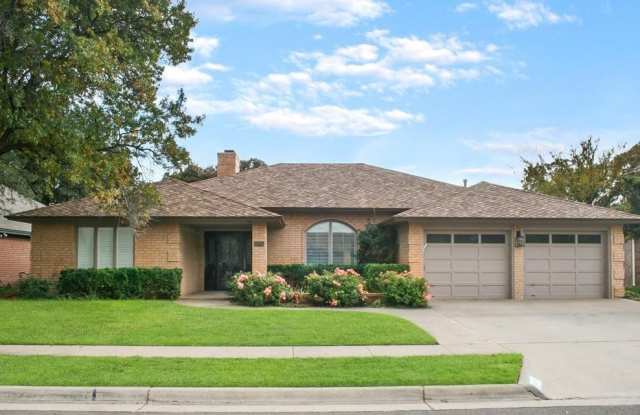 4805 1st Place - 4805 1st Place, Lubbock, TX 79416