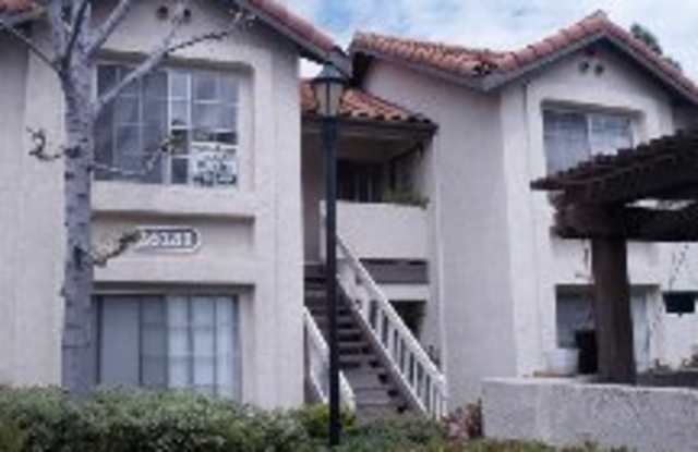 UPPER LEVEL DUAL MASTER CONDO - 26181 Sanz, Mission Viejo, CA 92691