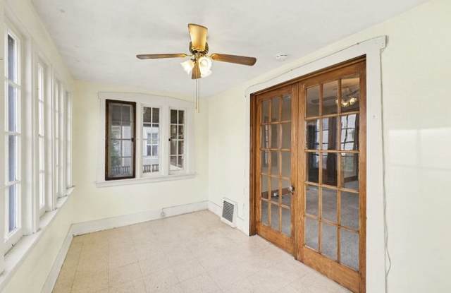 410 Marion Pl NW Apt 1 Gallery 3