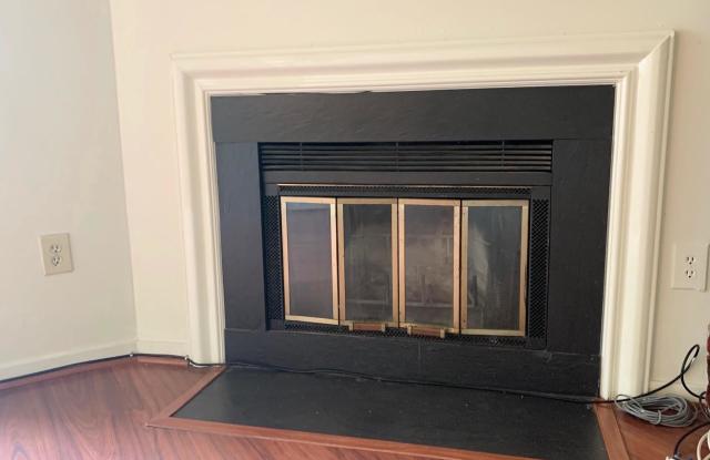 9801 HELLINGLY PLACE Gallery 3