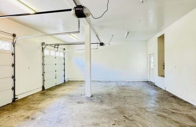 7347 Dinwiddie St Gallery 4