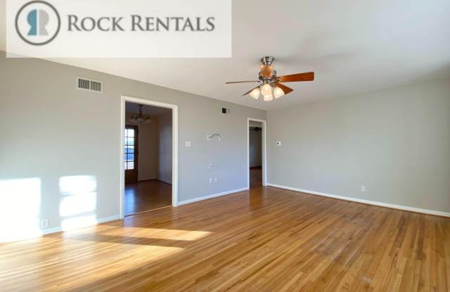2 Bed 1 Bath in Great Neighborhood Gallery 3