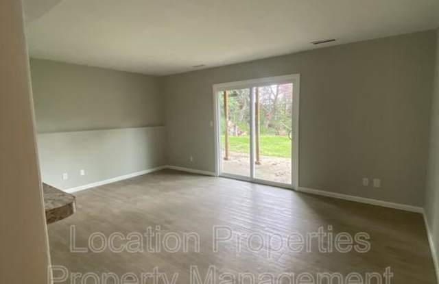 2446 Cedarwood Avenue - 1 Gallery 4
