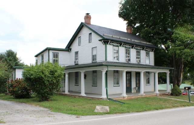 Single Family Farm House photos photos