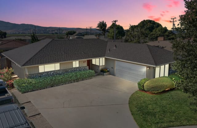 53 San Marcos Court - 53 San Marcos Court, Salinas, CA 93901