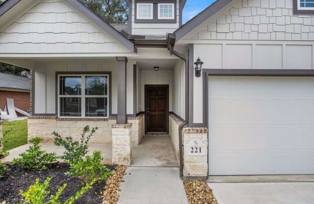 Spacious Columbia Lakes Rental Home with a Golf Course & tons of Amenities Gallery 4
