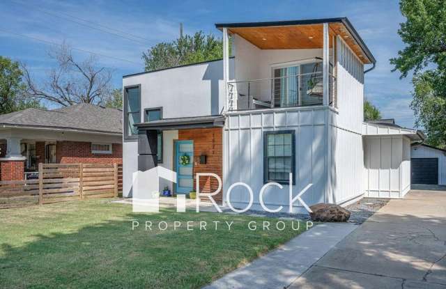 Contemporary 2 Bedroom plus Office/Bonus Room with Loft near Uptown and Plaza Districts ~One Month FREE Rent~ - 1521 Northwest 20th Street, Oklahoma City, OK 73106