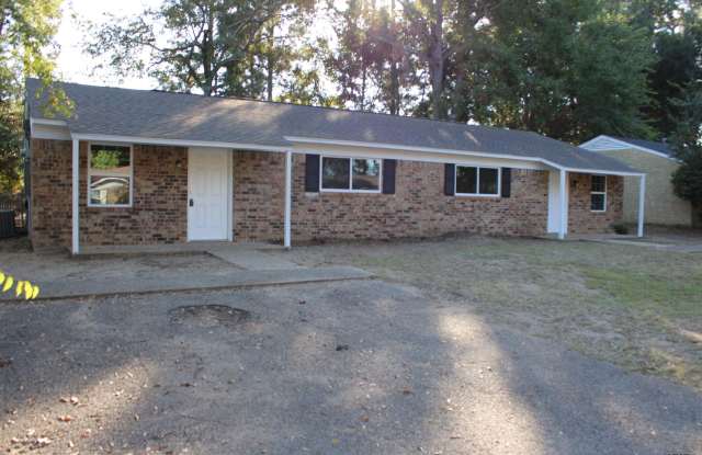 7106 RICHFIELD - 7106 Richfield Drive, Tyler, TX 75703