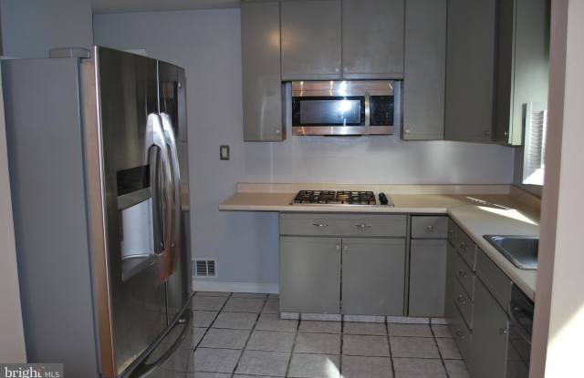 10523 WILMAR PLACE Gallery 3