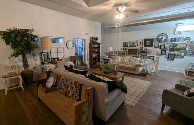 519 Commercial St photos photos
