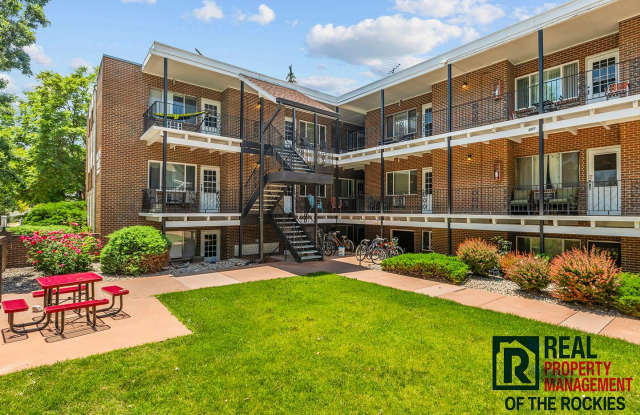 OCTOBER RENT FREE! BEST VALUE IN OLD TOWN RIGHT NOW! Gallery 3