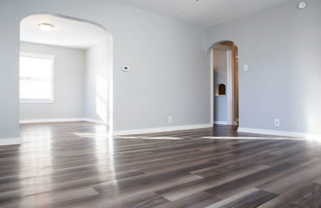 Next-Level Student Living  |  3,000+ Sq Ft 4BR Home Steps from Ball State – Move In Now! Gallery 4