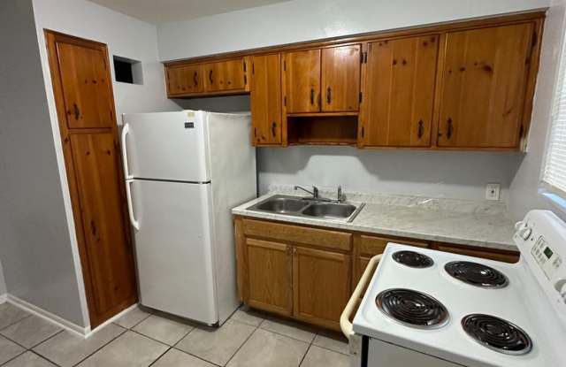 2000 Palafox St. photos photos