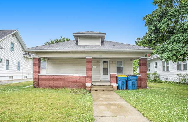 220 Harrison St - 220 Harrison Street, Mishawaka, IN 46544