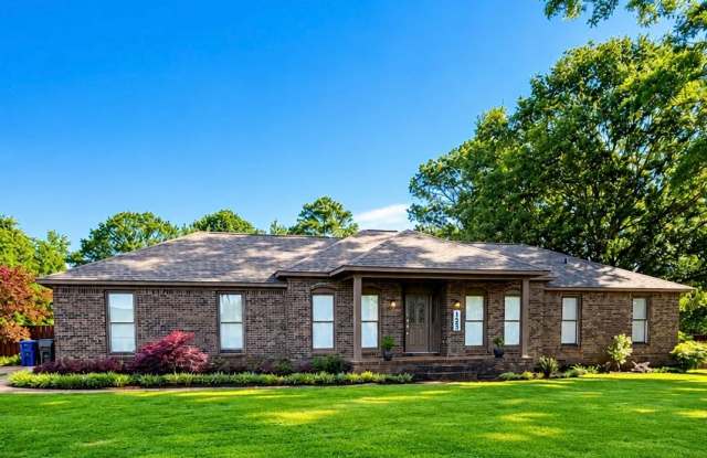 125 Camp Ground Rd – A Peaceful Retreat with Space, Privacy & Convenience! photos photos