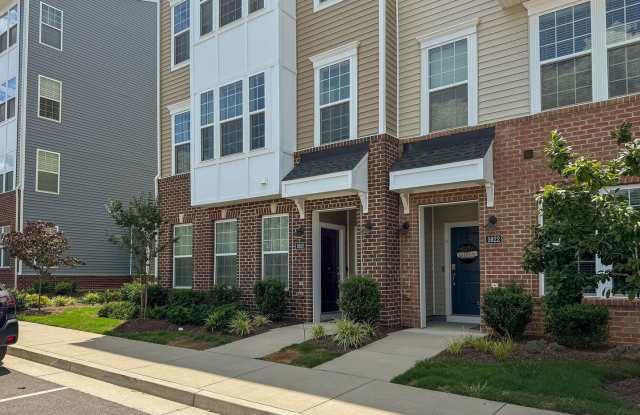 Ideal Entertainer's Dream Home in Richmond! Gallery 3