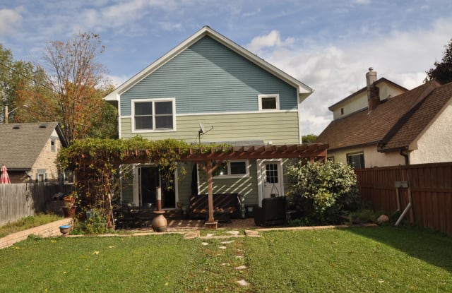 3614 2 1/2 St NE - 3614 2 1/2 Street Northeast, Minneapolis, MN 55418