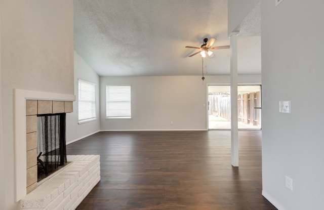 7206 Edenborough Drive Gallery 4
