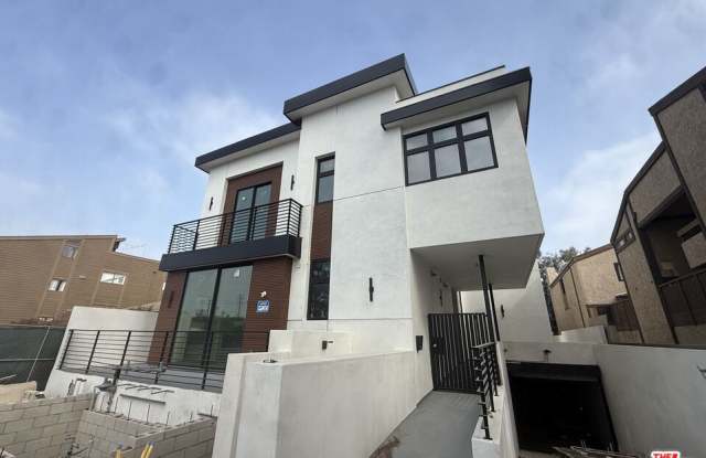 2237 Century Hill - 2237 Century Hill, Los Angeles, CA 90067