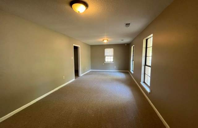 Renovated 3 Bedroom 1 Bath Home for Rent! Gallery 4
