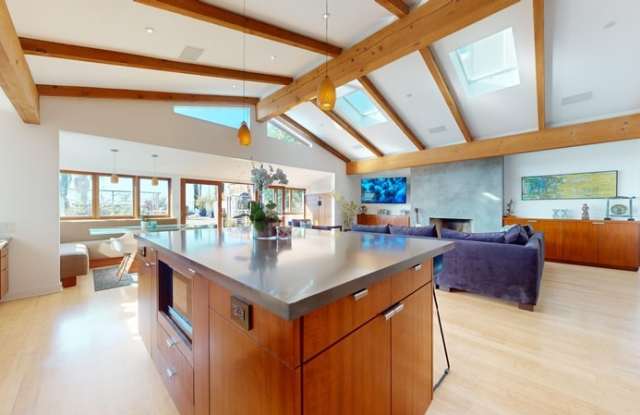 3205 Bayview Drive photos photos