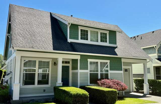 Absolutely Charming 3-Bed 2.5-Bath Home with One Car Garage! photos photos